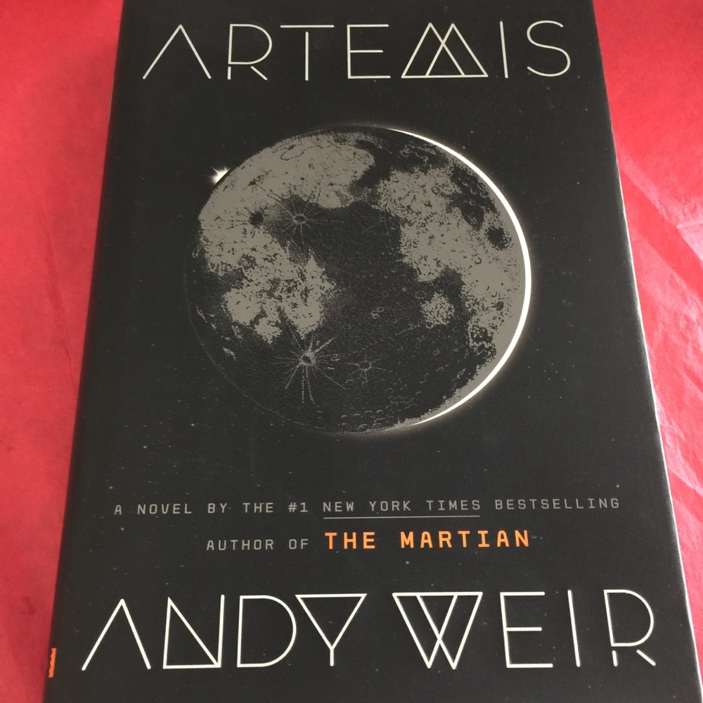 🌸ARTEMIS 🌸Hardcover 🌸Like New